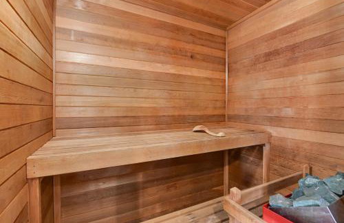 Oceanfront Escape on Wilbur Beach! - Foto 24