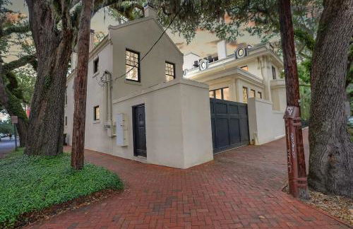 Carriage House at Forsyth 30 Night Minimum - Foto 6