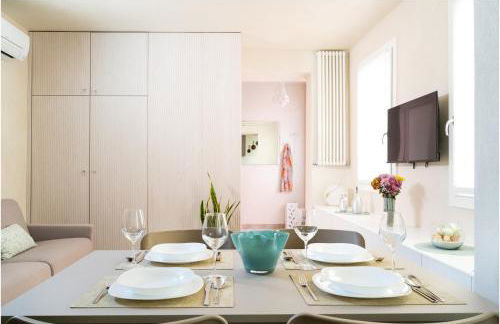 Tiffany Silver - Photo 19