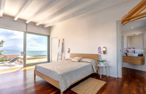 Luxury Seafront Villa with Rooftop Pool & Stunning Sea Views - Foto 69