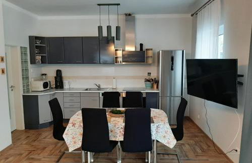 Am Bahnhof - Foto 33