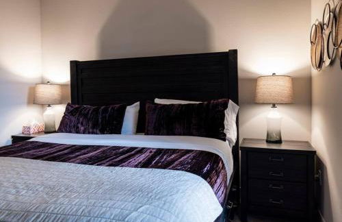 1 Bedroom XL Condo with King bed, Garden View, Parking Included - Foto 17