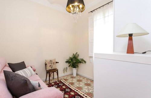 Lovely Designed House Connected To Center - Foto 33