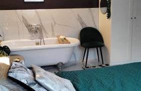 Cały apartament z Victorian wanna i podwojnym prysznicem w spokojnej dzielnicy - Foto 9