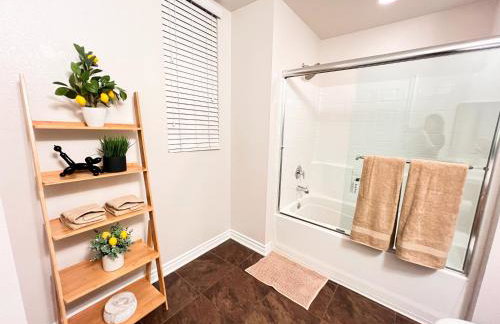 Beautiful 2 BD 3 Beds in Heart of Encino 105 - Foto 43