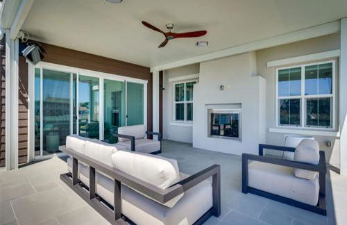 Waterfront Resort Style Villa - 5 min to fastwater - Foto 18