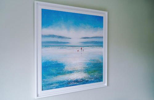 Beach Retreat with Hot Tub Sleeps 8 - Foto 56