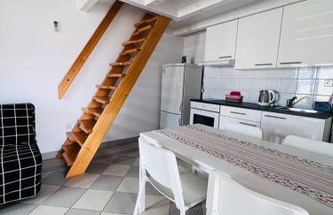 Sun n' Fun Apartments with Pool - Photo 26