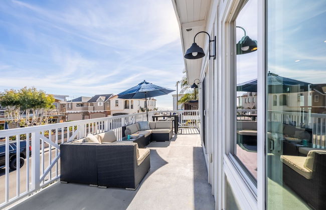 Ocean Breeze Buyout by Avantstay Steps to Beach - Photo 44