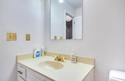 Spacious Augusta Home Near Golf, Shopping and More! - Foto 15