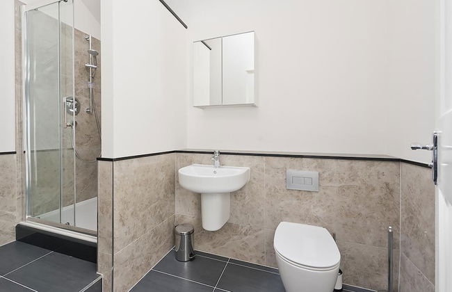 Henrietta Suites City Centre - Photo 65