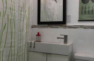 Walk to Restaurants and Shops - 5S - Foto 10