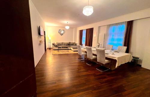 Großes, vollausgestattes Apartment für 5 Personen mit WLAN, vollausgestatteter Küche, Waschmaschine und Trockner - Foto 10