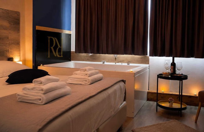 Royalty room spa - Photo 29