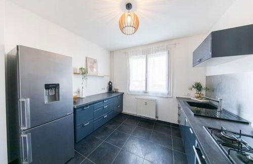 CineHome - 5 min Tours centre-Parking/Tram au pied - Photo 9