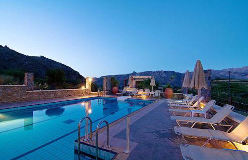 Elia Meronas - Photo 24