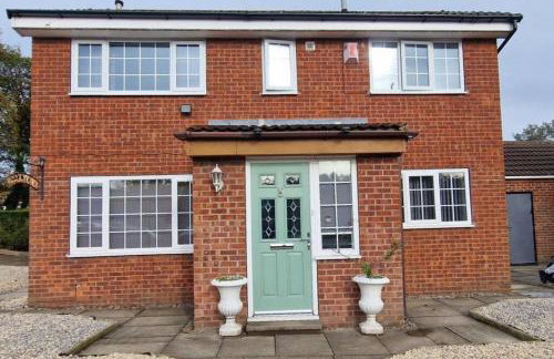 3-Bed Detached House Private Drive for Two Cars - Foto 7