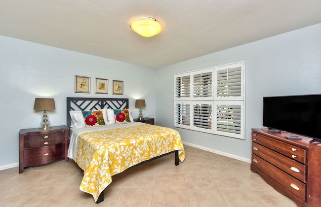 Milano Vacation Rental: Newly Renovated 3-BR Home with Private Pool, Hot Tub, and Pet-Friendly Front Yard. Minutes from Vanderbilt Beach - Foto 10