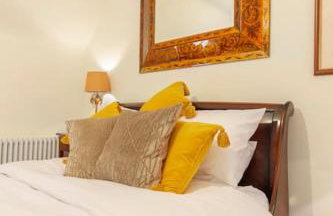 Dorney Windsor Legoland 5 Star Stay for upto 14 guests - Photo 75