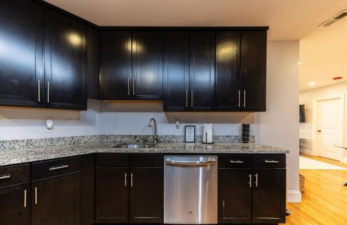 NEW -Entire Place-Laundry In Unit -Family Friendly - Foto 13