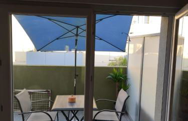 Studio calme et paisible, climatisé avec terrasse au dernier étage, 100m du tramway et 20 min de la promenade des anglais - Foto 3