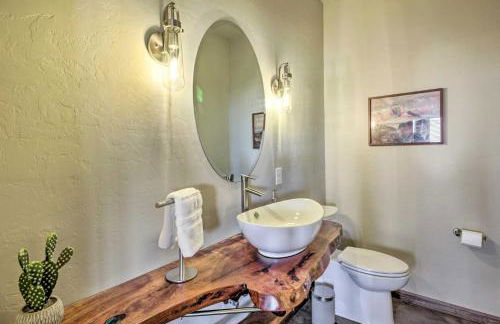 Pastoral Elgin Escape with Covered Patio and Grill! - Foto 21