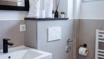 Hochwertige Ferienwohnung in ruhiger Lage mit eigener Terrasse und Parkplatz, nur 7 Gehminuten zum Strand entfernt - hoher Schlafkomfort dank Boxspringbett - Foto 4