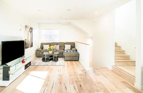 Unique 3-Level Loft with One bedroom & Two Full Bathroom - Foto 16