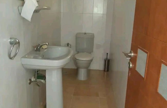 Stunning 4-bed Apartment in Ain Saadeh - Foto 8