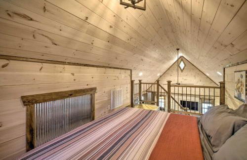 Stunning Cabin Getaway with Private Hot Tub! - Foto 12