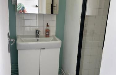 Studio Lumineux à 2 pas de la Rue de la Mer - Photo 12