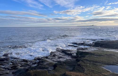 Amazing sea views and hot tub - Photo 45