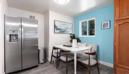 Movie Night 4BR Home with Projector Games & BBQ - Foto 4