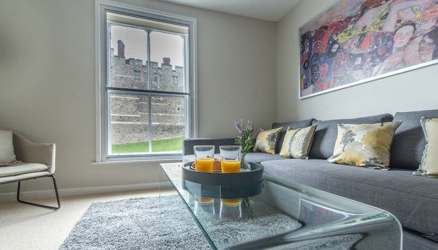 Central Windsor Apartment Facing the Castle - Foto 2, Immagine principale