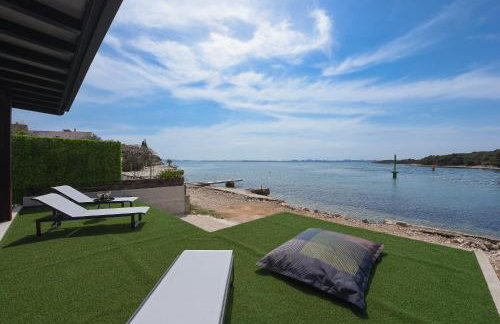 NEW Luxury Feel Good House by the Sea - Foto 44