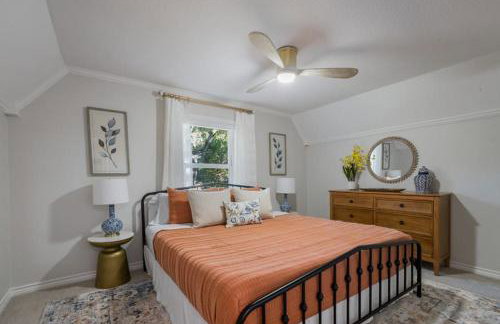 The Susser Estate with Dock Hot Tub Game Room - Foto 21