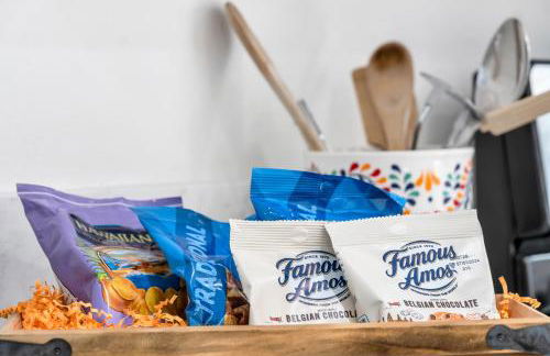 Cozy Cottage, Brand New, fully Private, walk to Everything - Foto 62