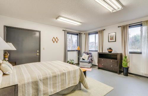 5 Mi to Hillsboro Vintage-Style Home with Fire Pit - Foto 11