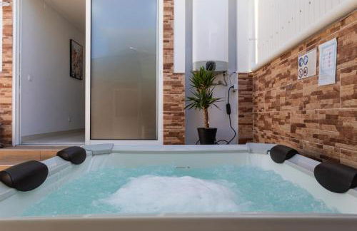 Zurrinha Holidays With Jacuzzi - Foto 43