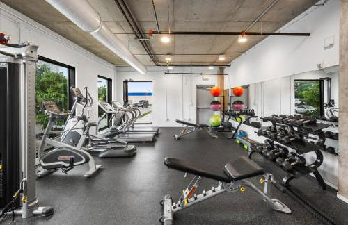 King Bed,Pet Friendly,Steps To Broadway,Park Free - Foto 21