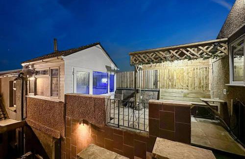 Private Spa Apartment in Maerdy Hot Tub & Sauna - Foto 24