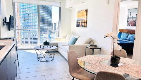 Contemporary Comfort Rooftop Views & Full Kitchen - Foto 5