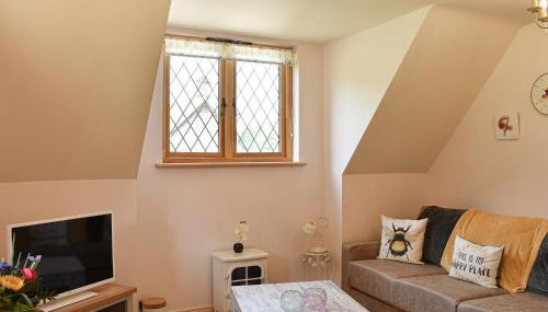 The Bee Hive - Photo 4