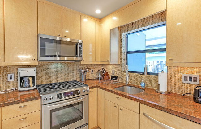 Chic 3BR Sanctuary Steps From The Drive Paradise - Foto 15