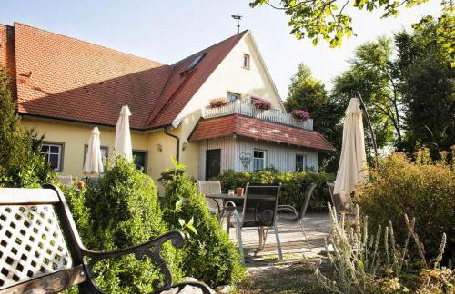 Weinhof Grosch - Foto 1