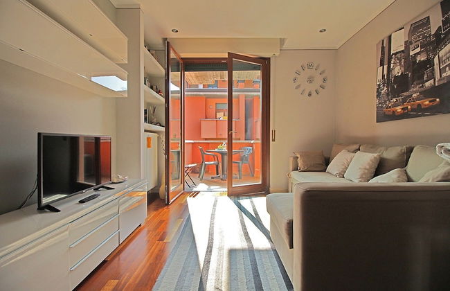 Apartment Self - Photo 11