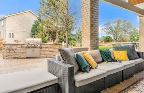 Mid-Century Mod - 7 BR Sleeps 22 - Hot Tub & Game Room - Foto 15