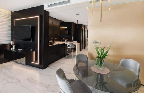 Posh Residence Luxury Suites - Photo 42