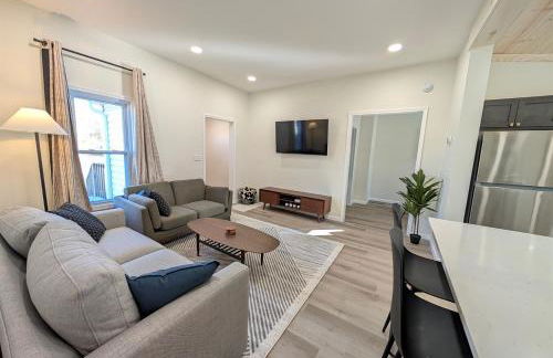 Modern Norwalk Retreat 2 King Suites Sunroom - Foto 6