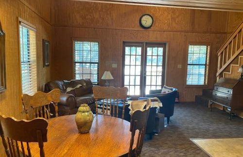 Nueces River Cabins-Pecan Cabin - Foto 7